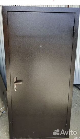 Дверь входная с новостройки