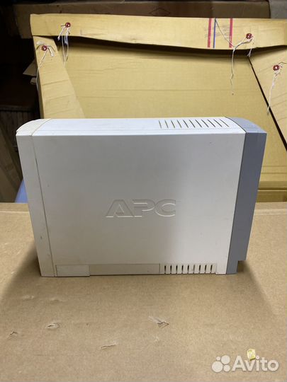 Ибп APC Back-UPS RS 800