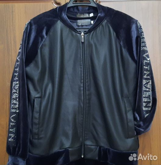 Ветровка с платьем