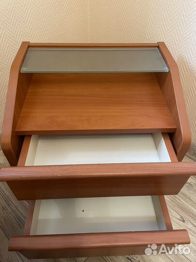 Тумба прикроватная