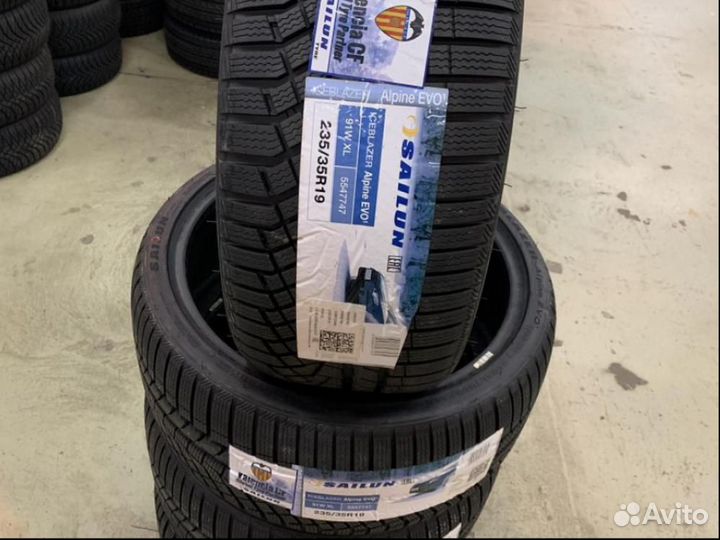 Sailun Ice Blazer Alpine EVO1 235/35 R19 91W
