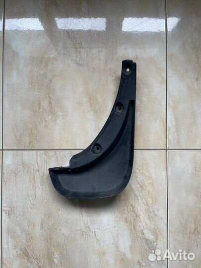 Брызговик задний левый Opel Astra J