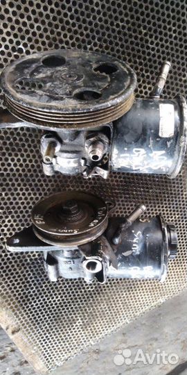 Насос гур Nissan Sunny B12 GA15