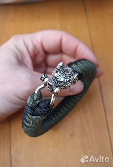 Браслеты из паракорда