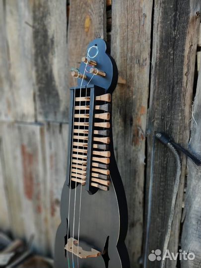 Морахарпа / Никельхарпа) шведская клавишная лира