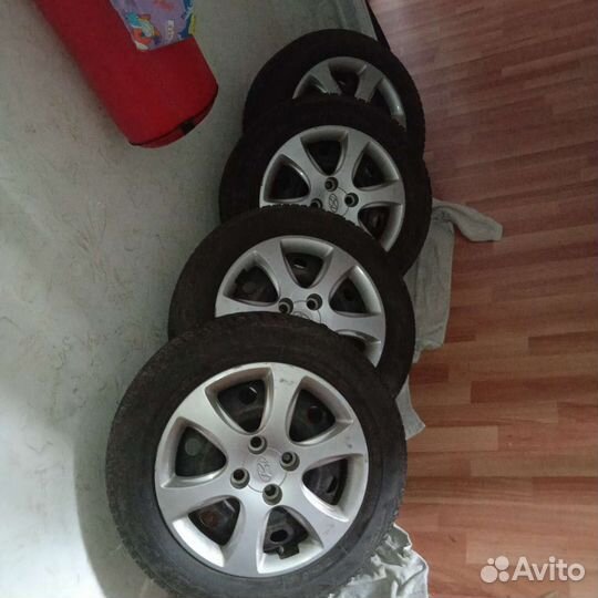 Колеса в сборе с колпаками r 15 зимние 185 65