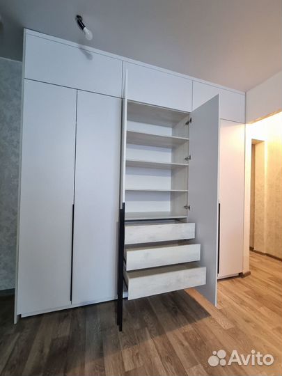 Стенка в гостиную