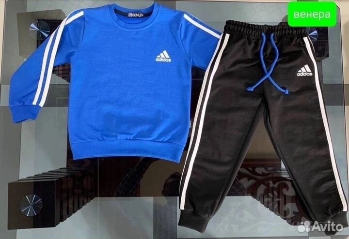 Спортивный костюм