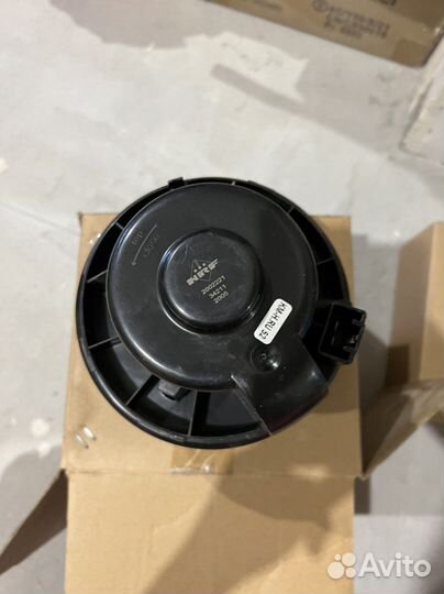 Моторчик печки+ правое зеркало фф2 ориг