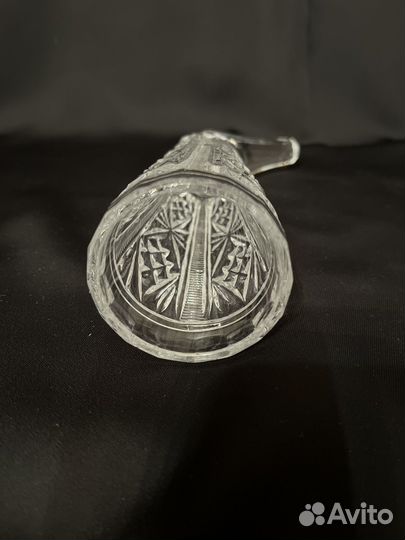 Хрустальная почти рюмка