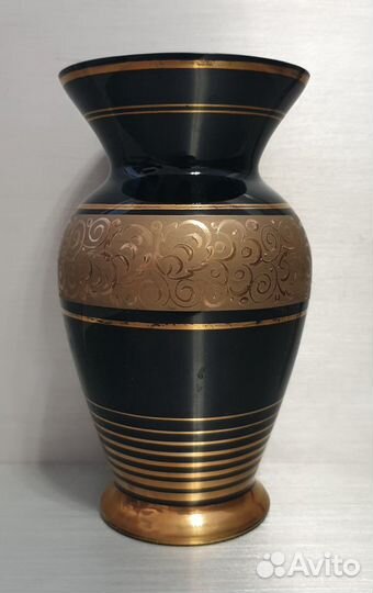 Ваза. Тёмное стекло. Позолота. Чехословакия