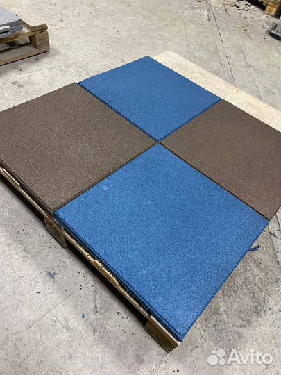 Резиновая плитка 1000х1000 ГОСТ горячее прессовани