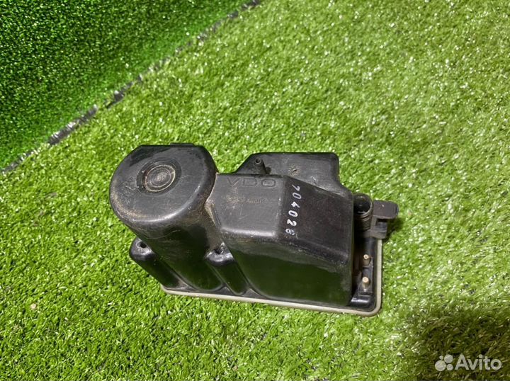 Компрессор центрального замка Mercedes W124