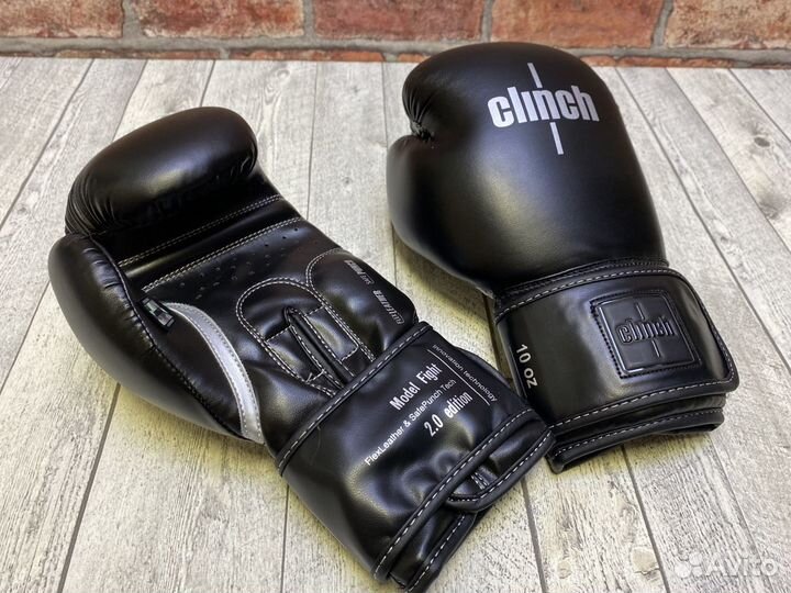 Боксерские перчатки Clinch Fight 2.0 черные