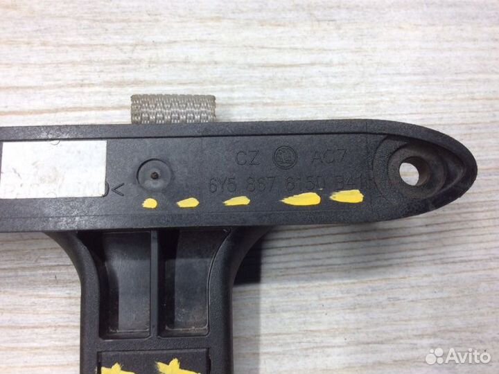 Крючок Skoda Octavia A5 1Z 2003-2013