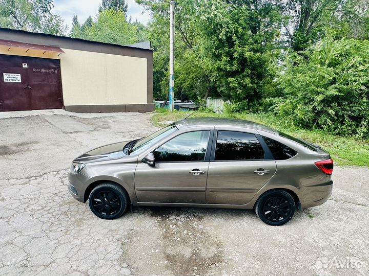 LADA Granta 1.6 МТ, 2019, 75 000 км