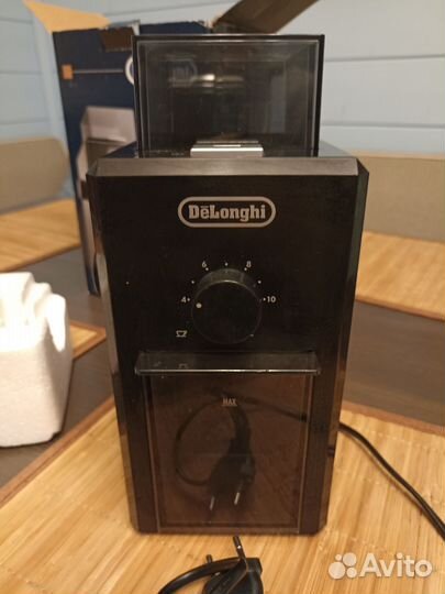Кофемолка delonghi