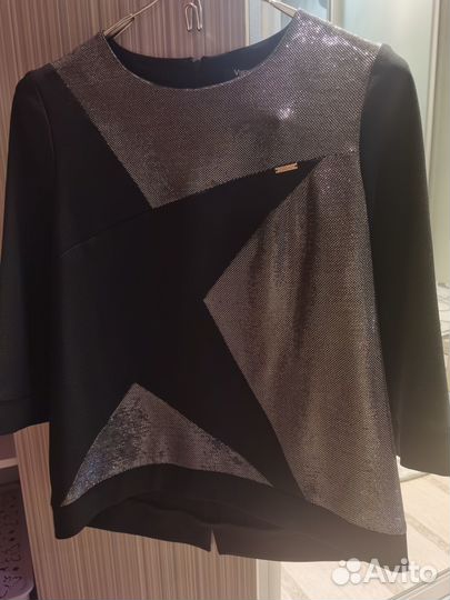 Продам костюм брючный