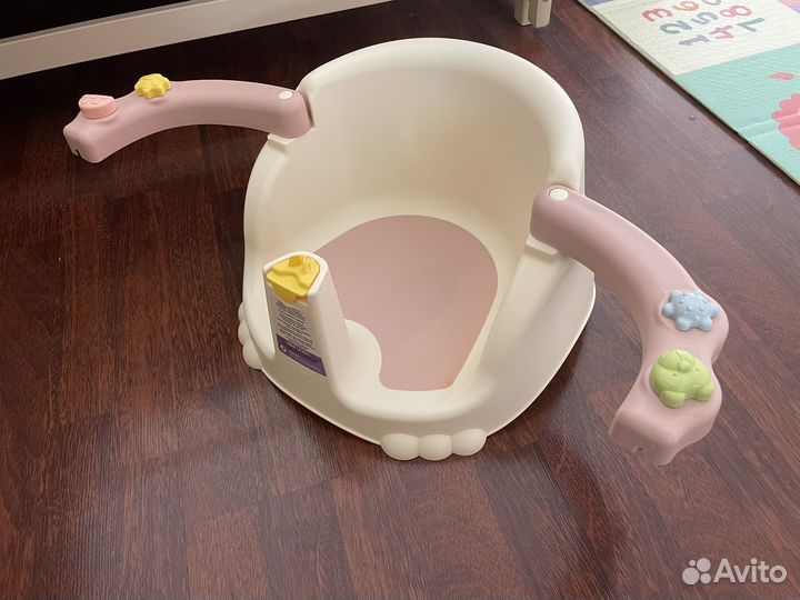 Стульчик для купания с раздвижным поручнем