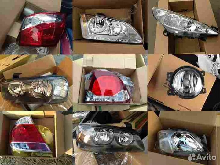 Рамка крепления правой фары (часть панели передней