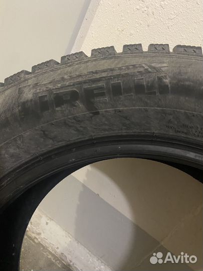 Pirelli Ice Zero 255/55 R18