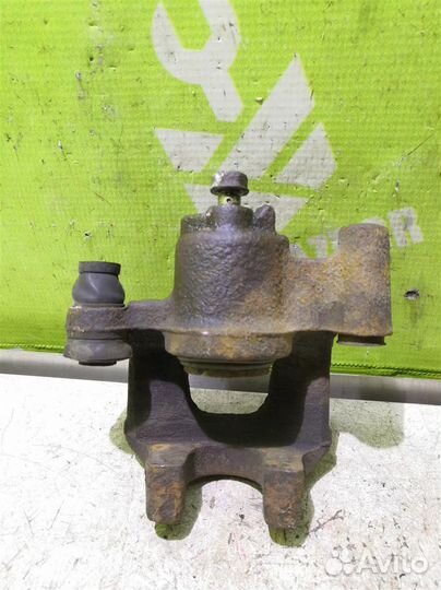 Суппорт задний левый Тойота Хайлендер