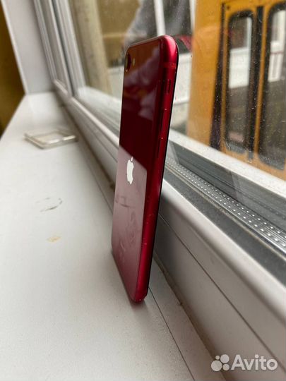 iPhone SE (2020), 64 ГБ