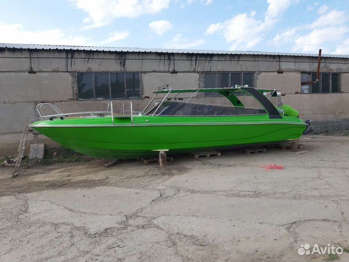 Скоростной катер