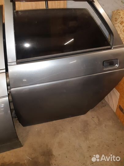 Задний левое крыло