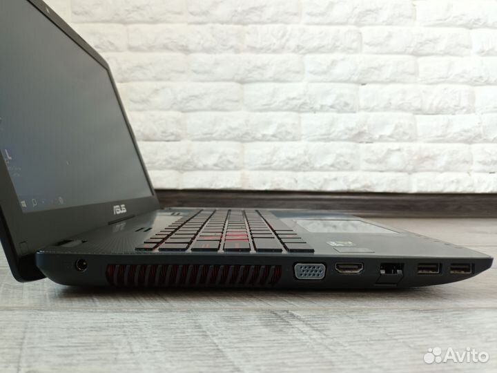 Ноутбук Asus Rog/i5/8Gb/2Gb/SSD +HDD