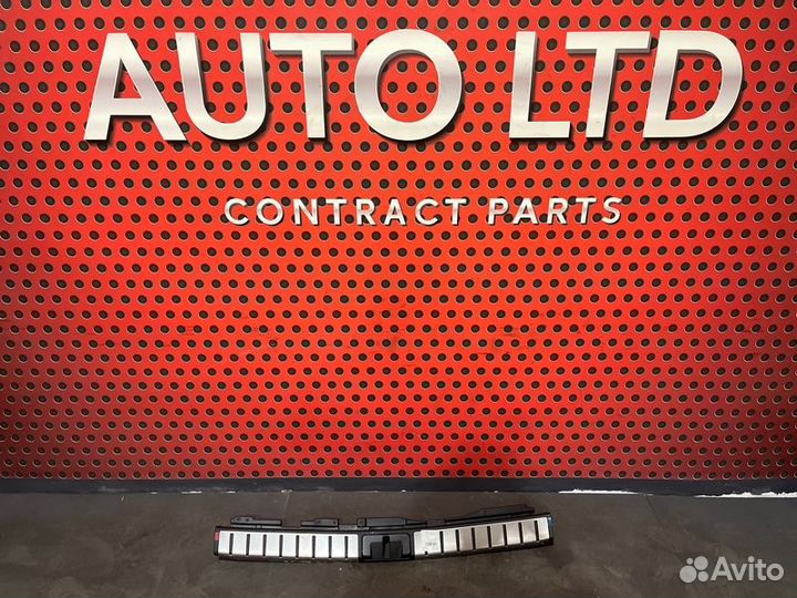 Накладка замка багажника Lexus Rx 4 450Н 2021