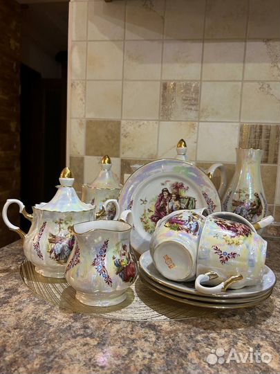 Фарфоровый сервиз 