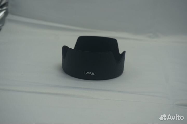 Бленда Canon EW-73D для EF-S 18-135mm f/3.5-5.6 IS