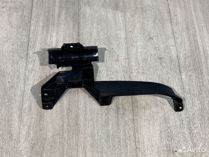 Кронштейн переднего бампера Peugeot 4007 GP