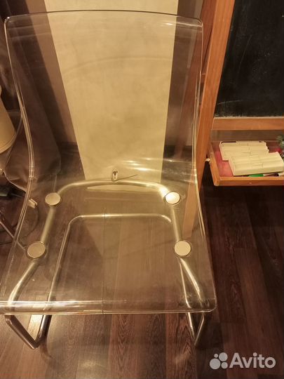 Стул IKEA, треснул на сиденье