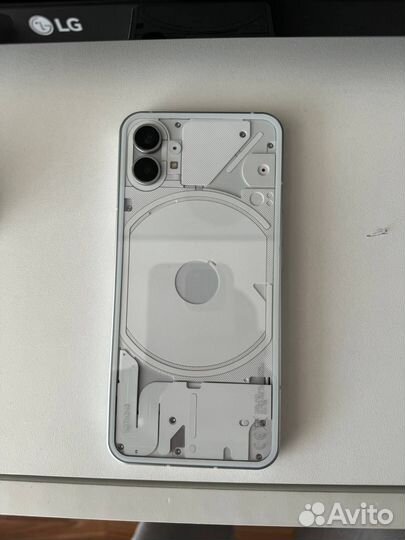 Nothing Phone 1, 12/256 ГБ