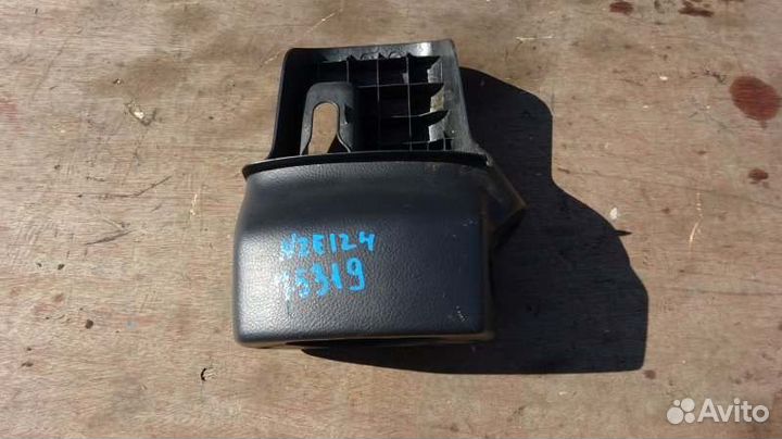 Кожух рулевой колонки Toyota Allex NZE124 1NZ-FE