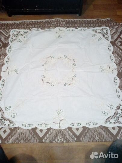 Кружевные салфетки и накидка