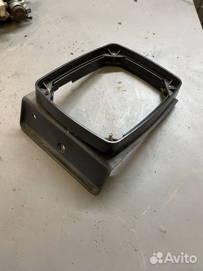 Рамка кулисы кпп Audi 100 C3 (44)