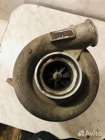 Турбокомпрессор Volvo 4044313