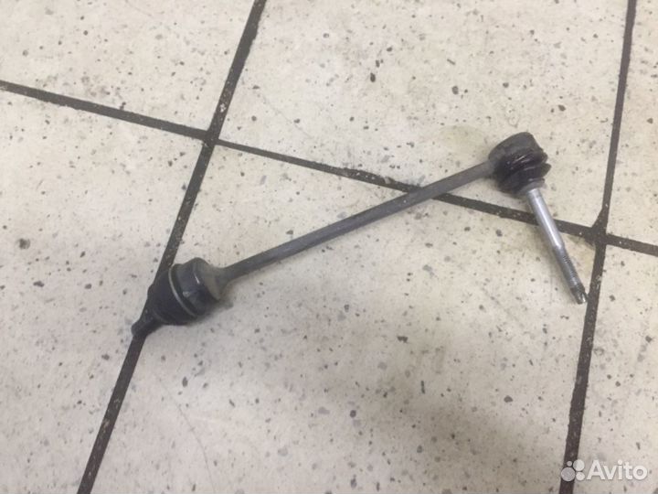 Стойка стабилизатора передняя левая Mercedes