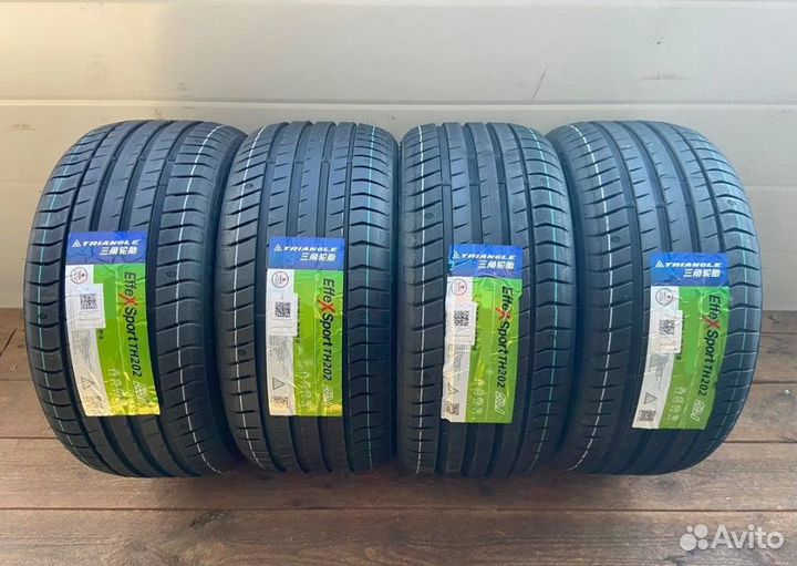 Triangle EffeXSport TH202 275/30 R19 96Y
