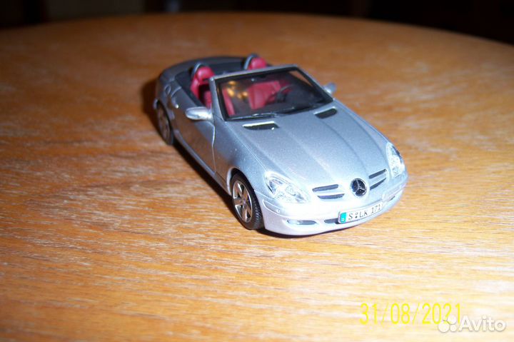 Модель автомобиля 1/43