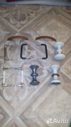 Мебельные и дверные ручки