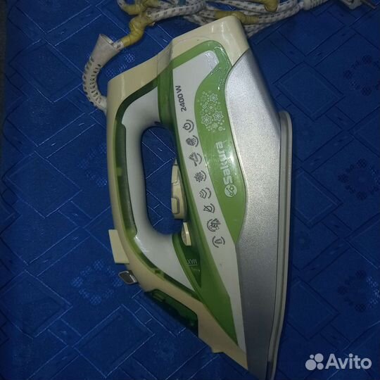 Утюг Sakura SA-3036G с тифлоновым покрытием