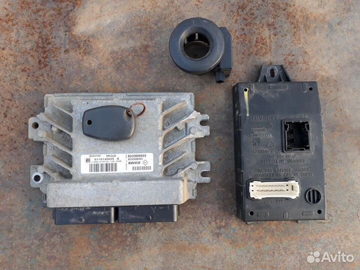 Эбу двигателя K7M 710 Рено Логан 1.6л. 8кл