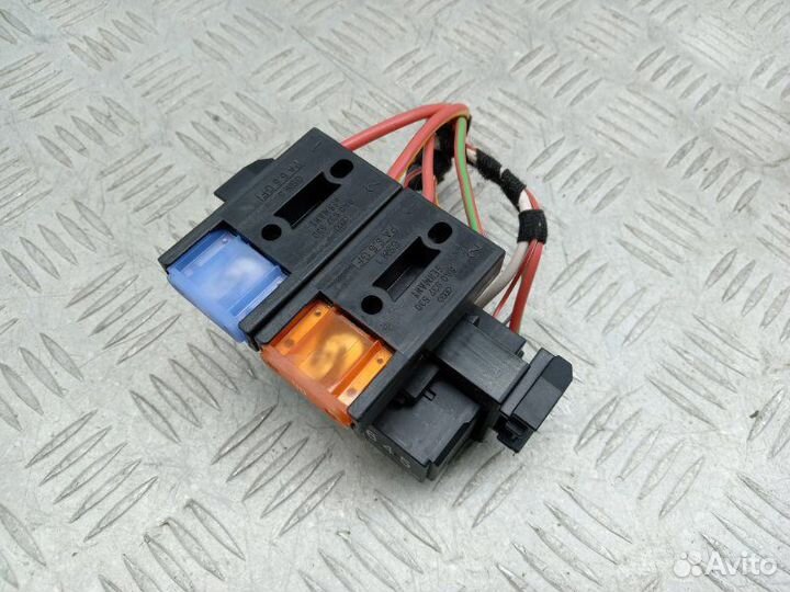 Блок предохранителей Audi A6 C7 2.0 cglc дизель