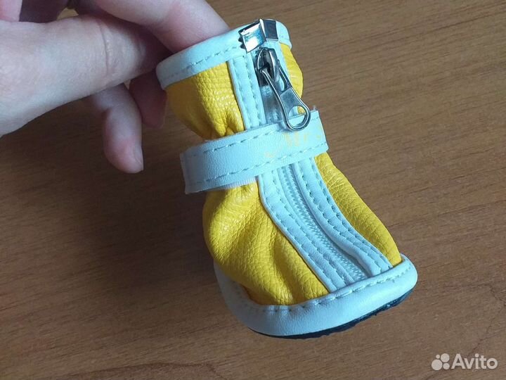 Обувь для маленьких собак