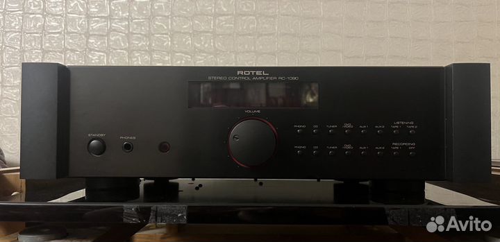 Предусилитель Rotel RC-1090