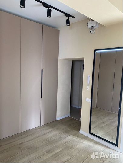 Распашной шкаф